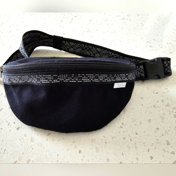 Chaco Unisex Fanny Pack Bag - Picture 1 of 5